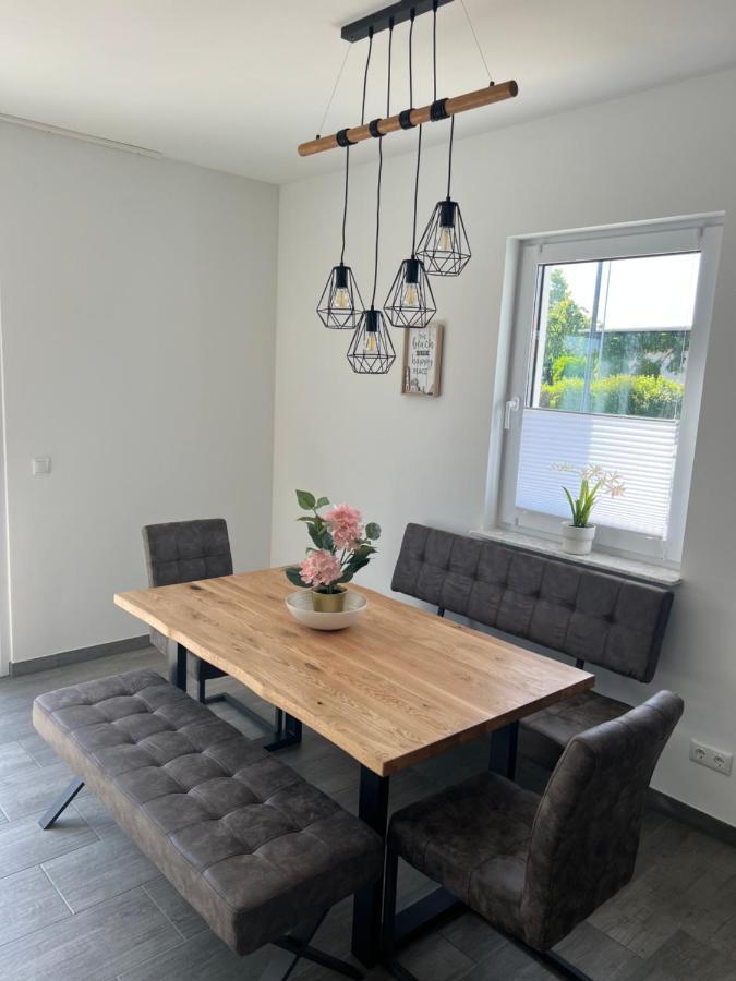 Doppelhaushaelfte Mit Terrasse Villa Elmenhorst/Lichtenhagen Kültér fotó