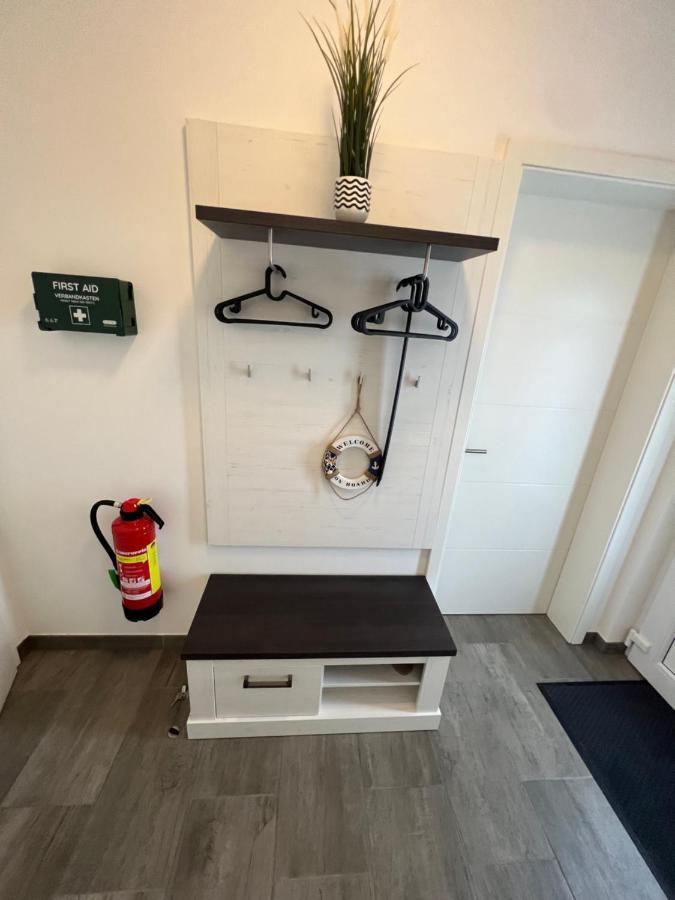 Doppelhaushaelfte Mit Terrasse Villa Elmenhorst/Lichtenhagen Kültér fotó