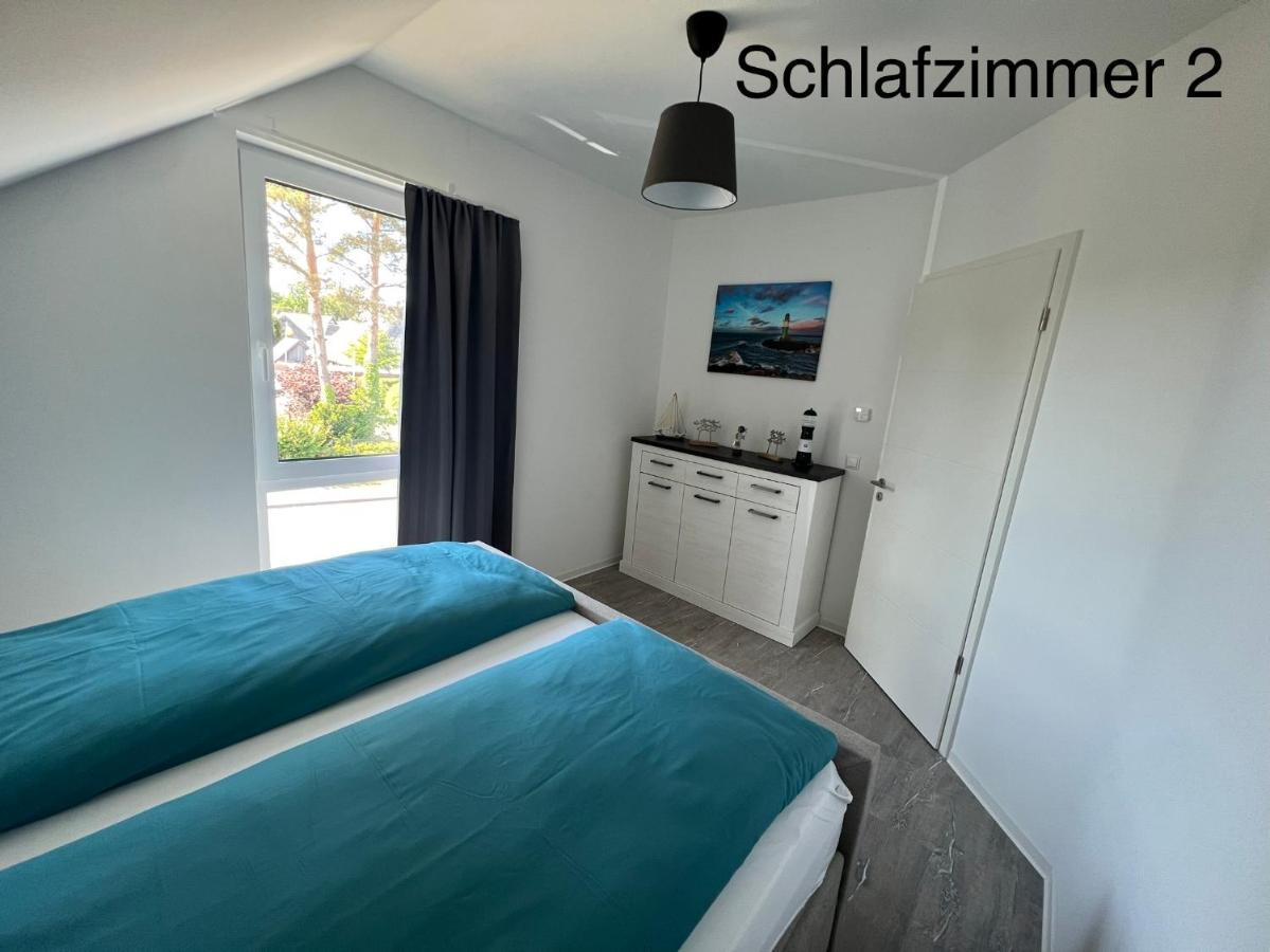 Doppelhaushaelfte Mit Terrasse Villa Elmenhorst/Lichtenhagen Kültér fotó
